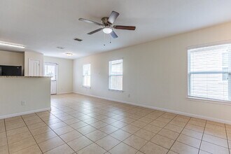 12315 Fish Hook in San Antonio, TX - Building Photo - Building Photo