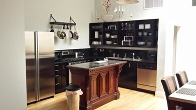 1744 Blake St in Denver, CO - Building Photo - Building Photo