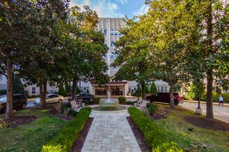 Woodley Park Towers in Washington, DC - Building Photo - Building Photo