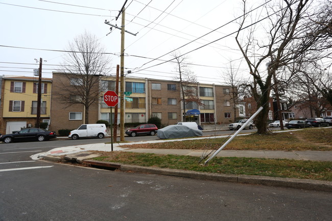 1920 Naylor Rd SE in Washington, DC - Building Photo - Building Photo