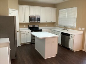 1432 Cantwell Ct in High Point, NC - Building Photo - Building Photo