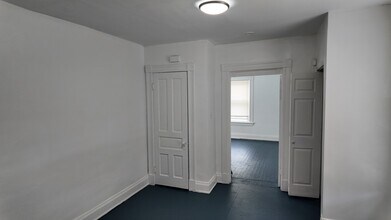 3034 Glenway Ave in Cincinnati, OH - Building Photo - Building Photo