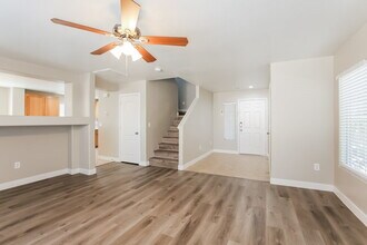 2420 Cockatoo Dr in North Las Vegas, NV - Building Photo - Building Photo