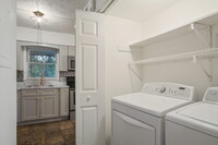 802 Burns Walk Ct NW, Unit 805 photo'