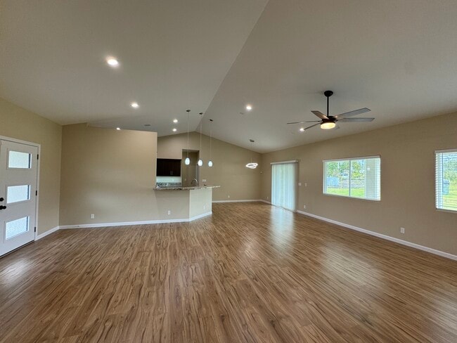 15-1628 15th Ave in Keaau, HI - Building Photo - Building Photo