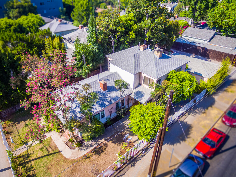 5451 Colfax Ave in North Hollywood, CA - Building Photo