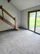 9120 N Lima Rd in Youngstown, OH - Foto de edificio - Building Photo