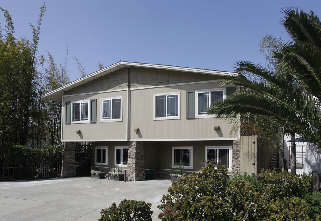 The Courtyard At Campus in San Diego, CA - Building Photo