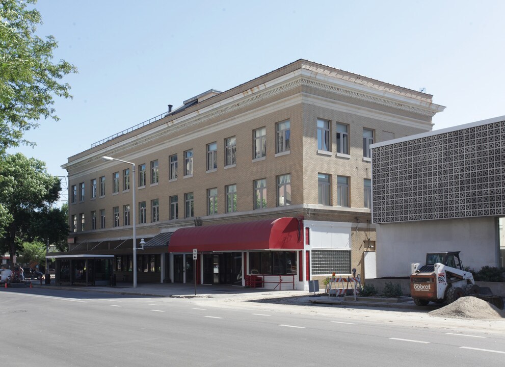 1401 O St in Lincoln, NE - Building Photo
