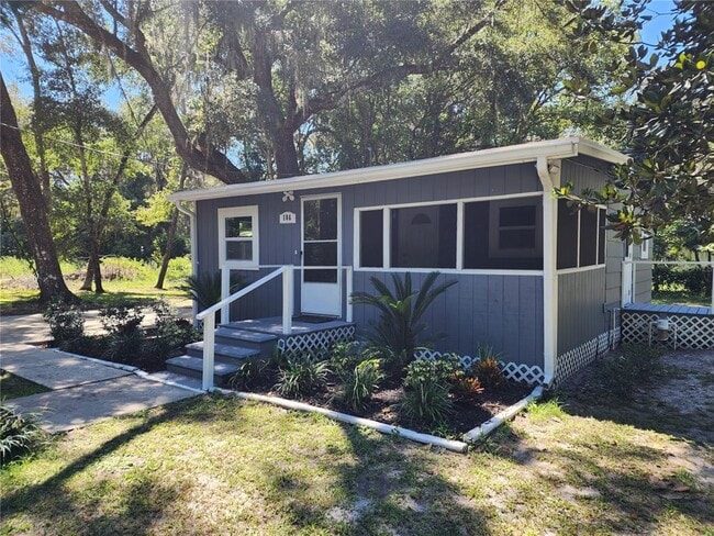 106 SW 6th St in Micanopy, FL - Building Photo - Building Photo