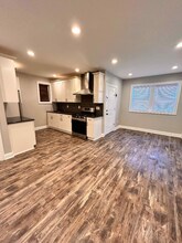 405 Elizabeth Ave in Elizabeth, NJ - Building Photo - Building Photo