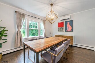 62 Overlook Rd in Montclair, NJ - Building Photo - Building Photo