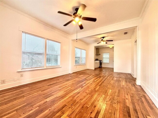 1205 Leona St in Austin, TX - Building Photo - Building Photo
