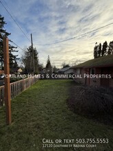 12120 SW Nadina Ct in Beaverton, OR - Building Photo - Building Photo