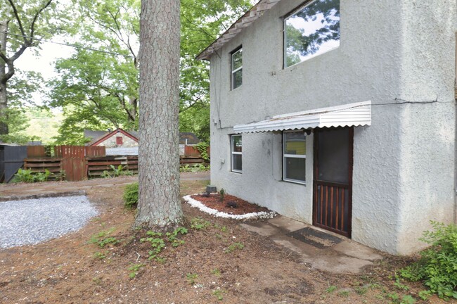 property at 2702 Old Quintard Ave
