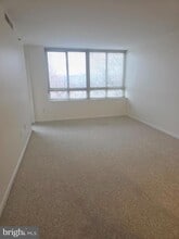 350 G St SW in Washington, DC - Foto de edificio - Building Photo