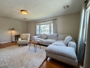 58 Yale St in Nutley, NJ - Building Photo - Building Photo