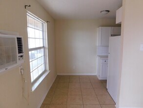 1206 Bundrant Dr-Unit -8 in Killeen, TX - Foto de edificio - Building Photo