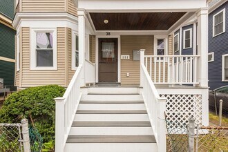 38 Dorset St, Unit 3 in Boston, MA - Building Photo - Building Photo