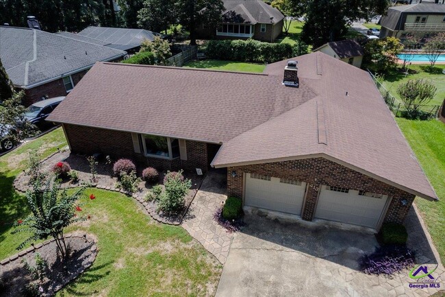 property at 413 Granada Terrace
