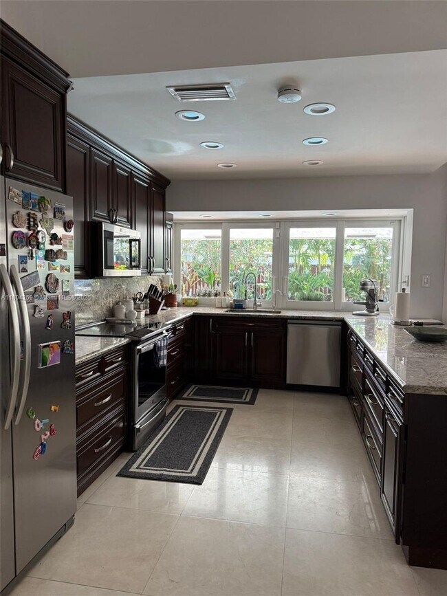 3520 N 32nd Ter in Hollywood, FL - Building Photo - Building Photo