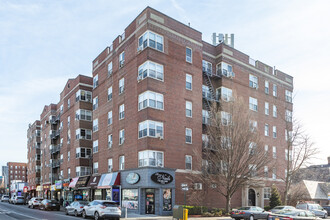 11150 75th Rd in Forest Hills, NY - Building Photo - Building Photo