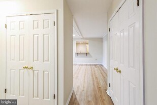 1804 Mountainview Dr in Chesterbrook, PA - Building Photo