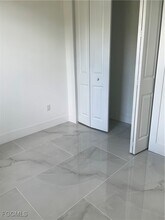 464 Eisenhower Blvd in Lehigh Acres, FL - Building Photo - Building Photo