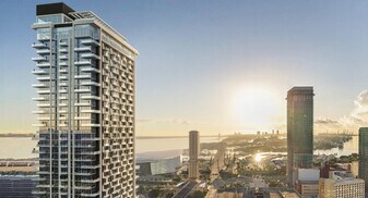 11 NE 6th St in Miami, FL - Building Photo