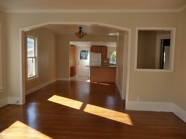 808 Howard Ave in Burlingame, CA - Building Photo - Building Photo