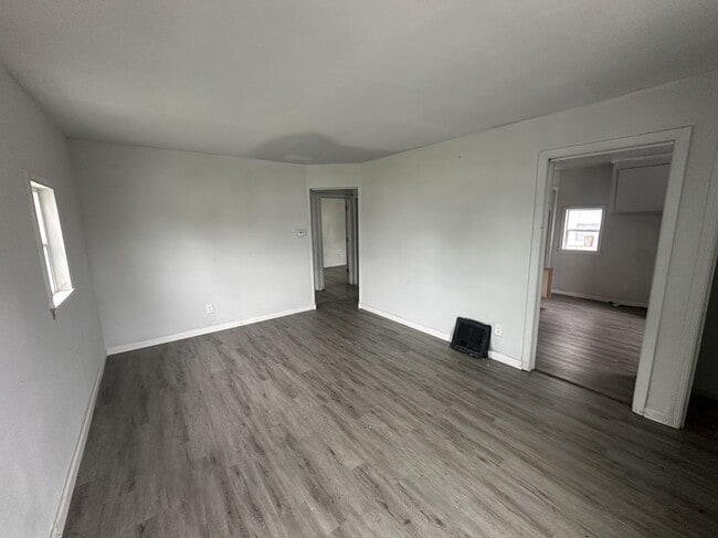 3807 Bassett St in Detroit, MI - Building Photo - Building Photo