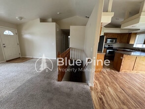 9478 Garden Grove Ln in Idaho Falls, ID - Building Photo - Building Photo