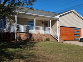 4219 Chilton Way in High Point, NC - Building Photo