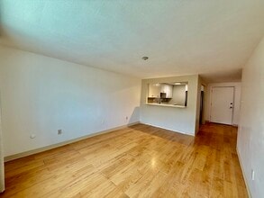 215 Winter St in Weymouth, MA - Building Photo - Building Photo