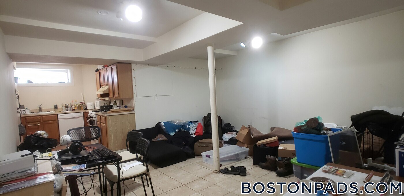 192 Kelton St, Unit G in Boston, MA - Foto de edificio