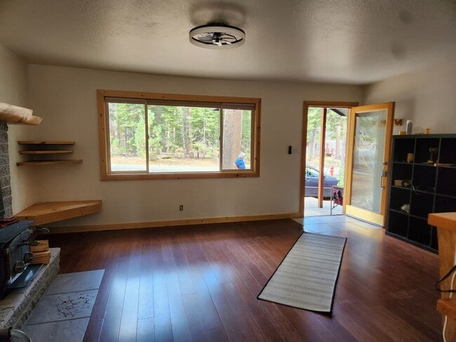 710 Tehama Dr in South Lake Tahoe, CA - Building Photo - Building Photo