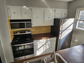 1632 19th St, Unit A in Parkersburg, WV - Building Photo - Building Photo