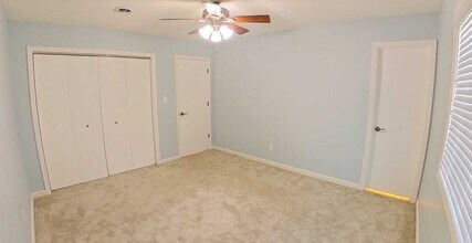 2487 Brookfield Dr in Manhattan, KS - Building Photo - Building Photo