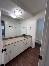 La Villa Descanso in Downey, CA - Building Photo - Building Photo