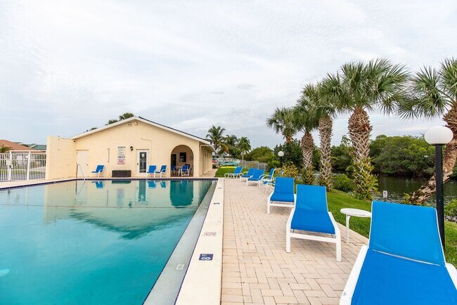 property at 1815 Robalo Dr