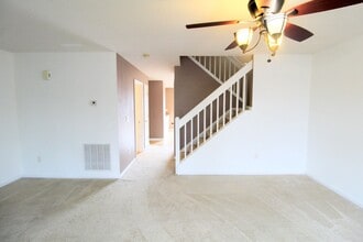 1055 John Paul Jones Ln in Harrisonburg, VA - Building Photo - Building Photo
