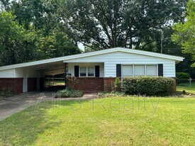 3578 Mayfair Rd in Montgomery, AL - Building Photo