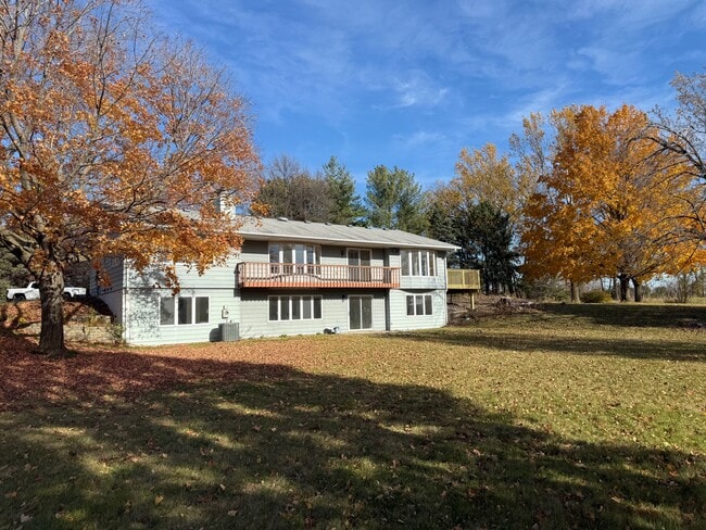 property at 5500 Vagabond Ln N