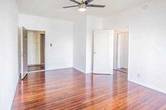 1405 S Berendo St in Los Angeles, CA - Building Photo - Building Photo