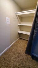 9A Griffiths Drive, Unit 9A in Durham, NH - Building Photo - Building Photo