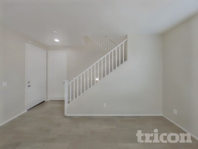 4804 W Leodra Ln in Phoenix, AZ - Building Photo - Building Photo