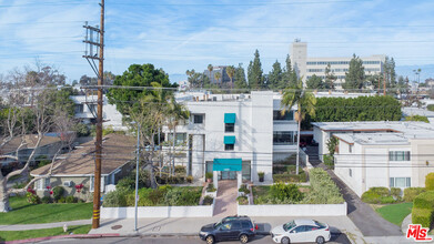 10861 Moorpark St in Los Angeles, CA - Building Photo - Building Photo