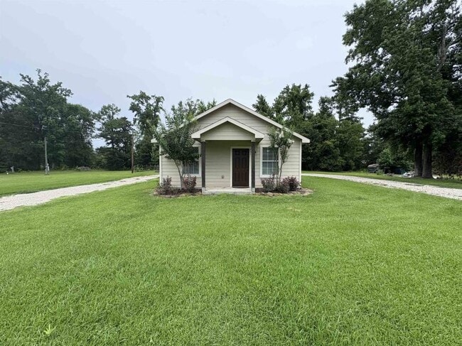 451 County Rd 4188 in Orange, TX - Building Photo - Building Photo