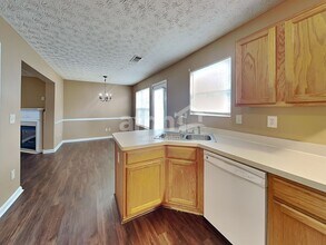 6110 Flagstaf Walk in Mcdonough, GA - Building Photo - Building Photo