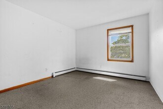 91 Wesley St in Clifton, NJ - Building Photo - Building Photo